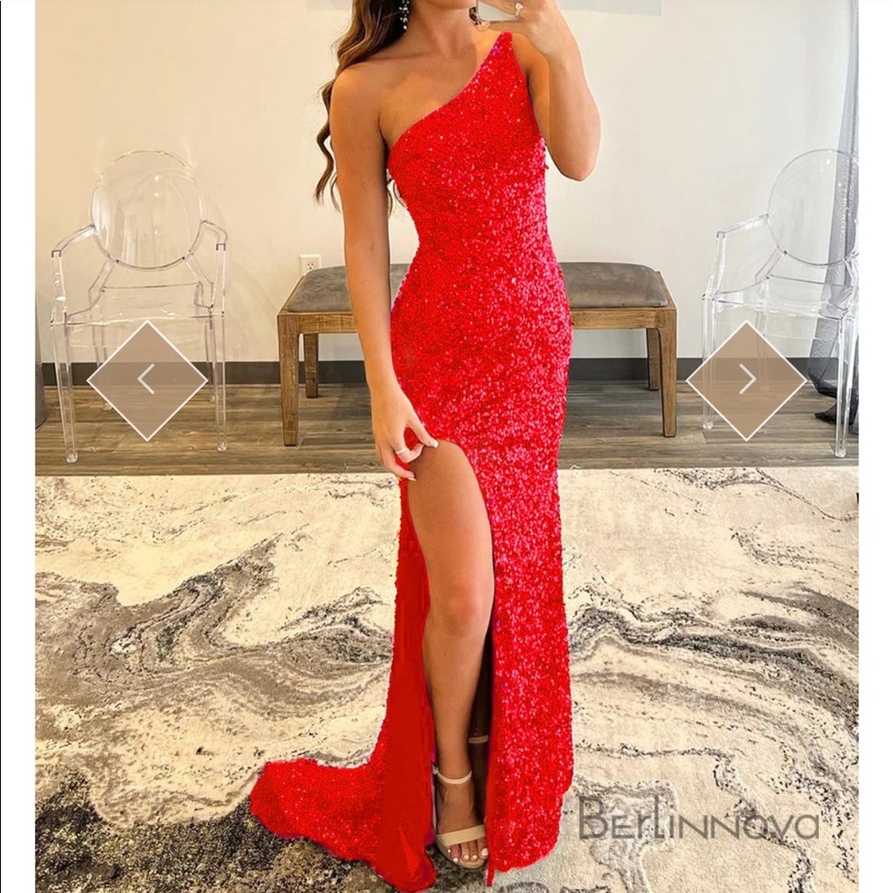 Berlinnova Mermaid Glitter One-Shoulder Backless Prom Dress With Sequins Size 2